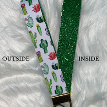 Load image into Gallery viewer, Keychain Wristlet
